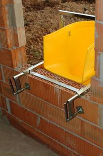 Konstrukcja nośna do okna 44 cm